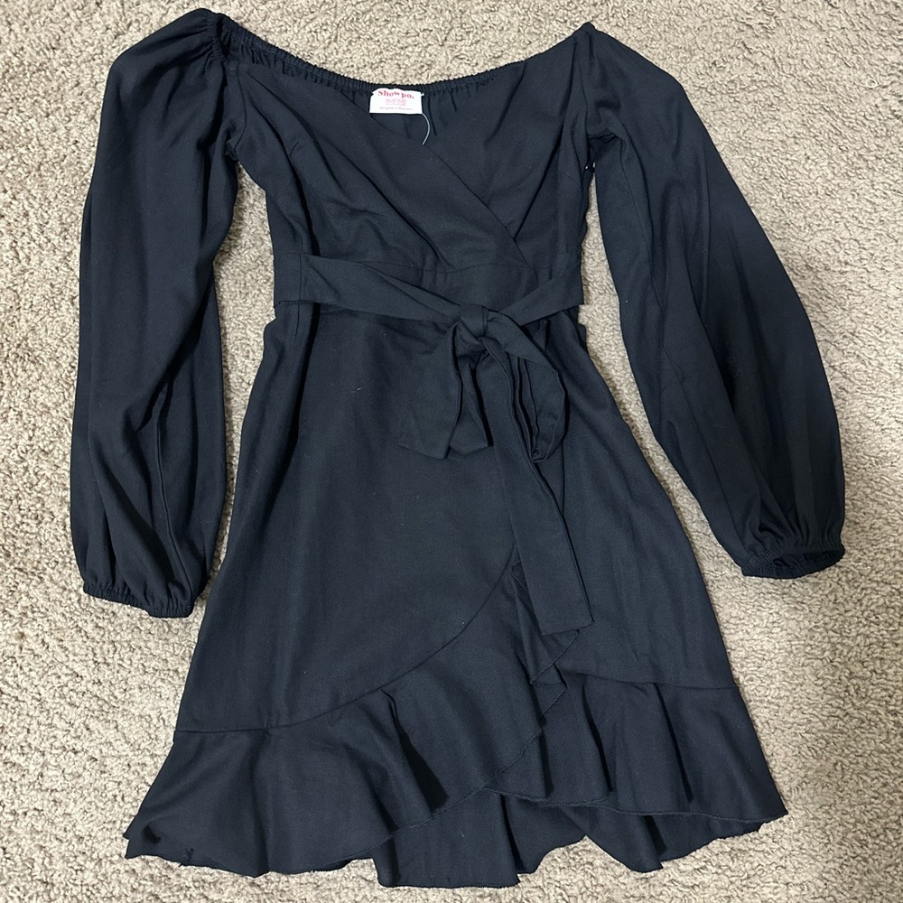 Brand new black long sleeve mini dress fits like XS